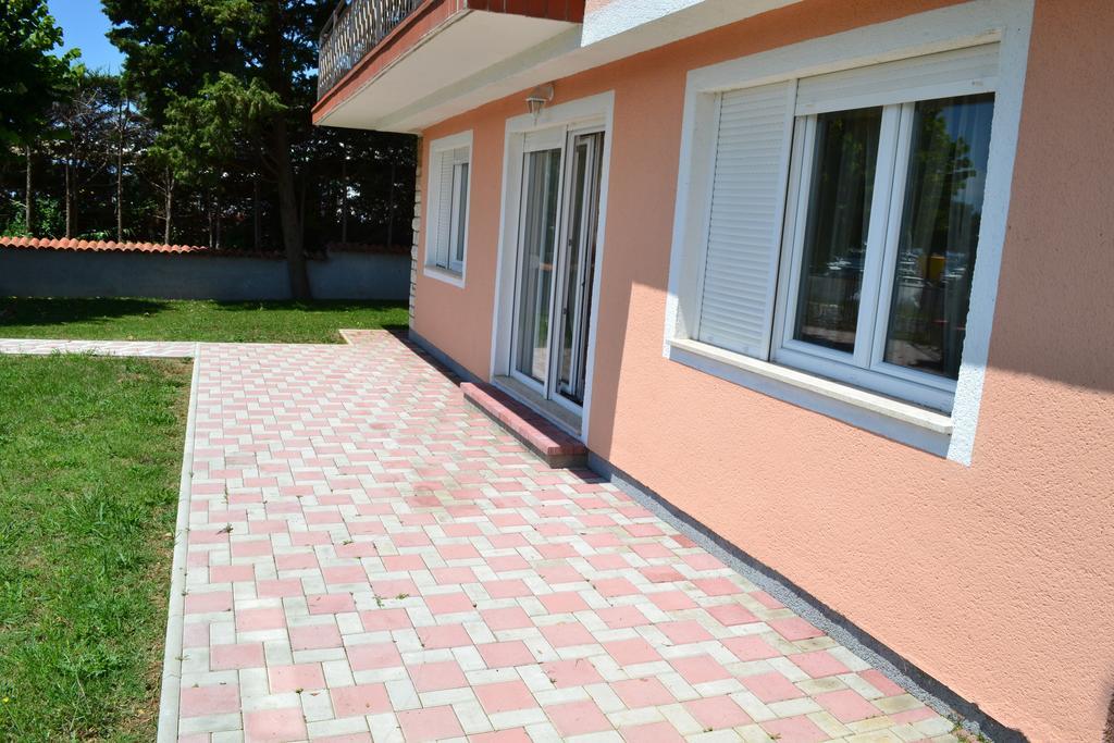 Apartments Lungomare Umag Szoba fotó