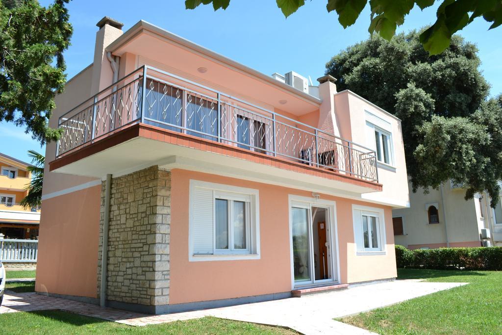 Apartments Lungomare Umag Kültér fotó